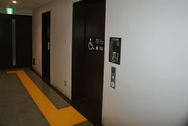 大田スタジアム のトイレ入口写真