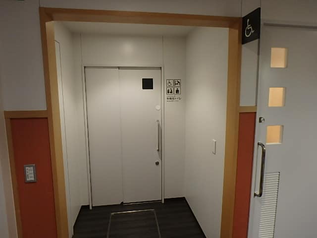 喜多見まちづくりセンター のトイレ入口写真