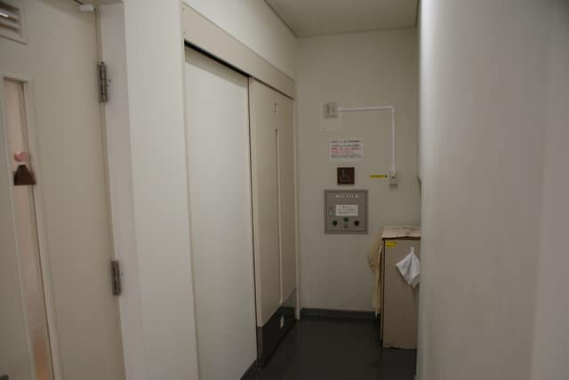 九品仏地区会館 のトイレ入口写真