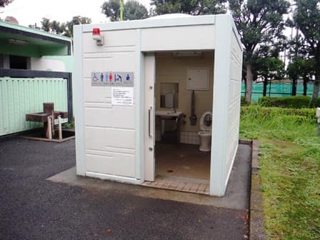 大蔵運動公園 のトイレ入口写真