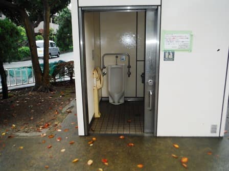 希望丘北公園 のトイレ入口写真