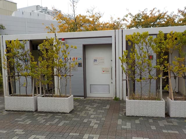 将軍池広場 のトイレ入口写真