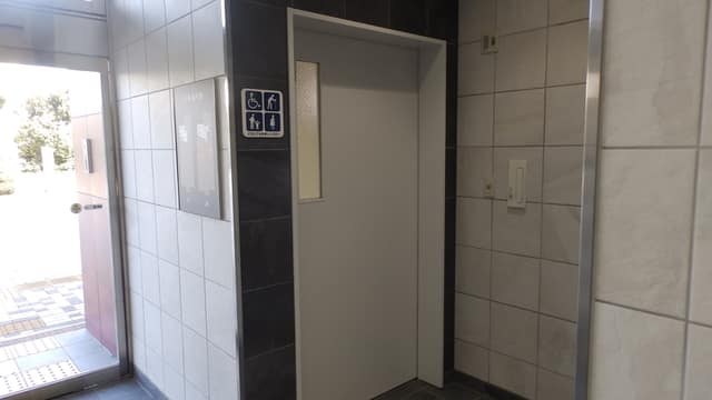 大森消防署馬込出張所 のトイレ入口写真