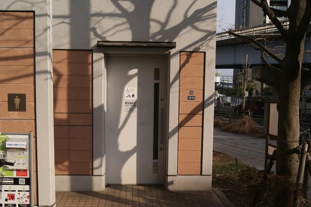 品川シーサイド公園 のトイレ入口写真