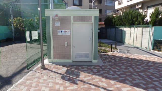 峰原公園 のトイレ入口写真