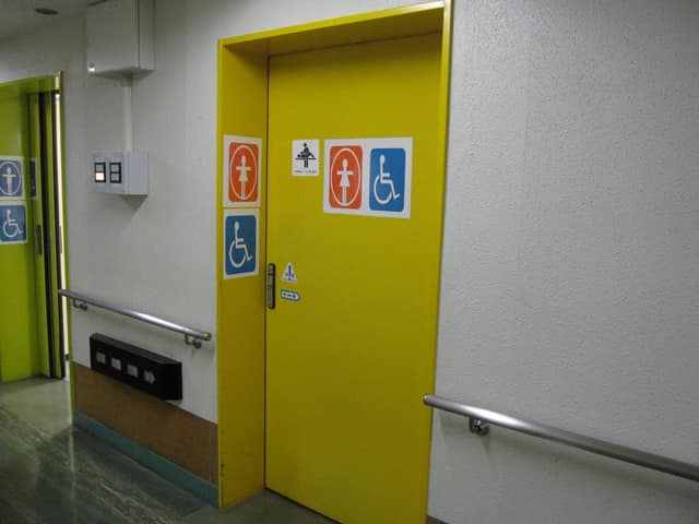 心身障害者福祉会館 のトイレ入口写真