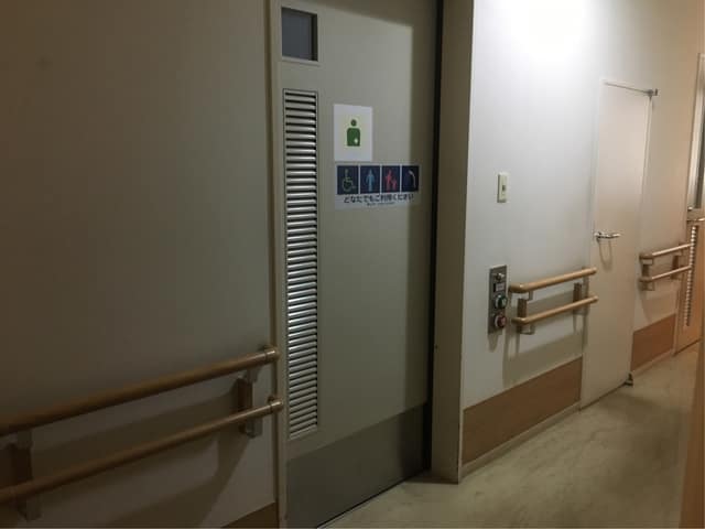 杉並福祉事務所高円寺事務所・高円寺障害者交流館 のトイレ入口写真
