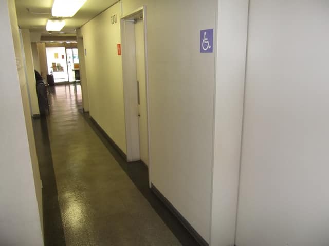 横川出張所 のトイレ入口写真