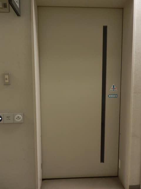 すみだトリフォニーホール のトイレ入口写真