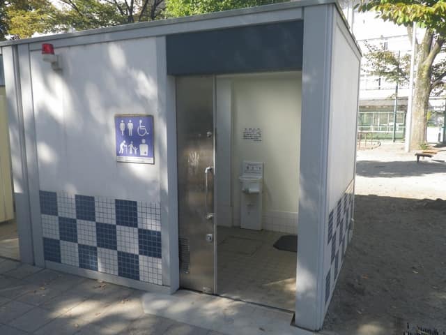 菊川公園 のトイレ入口写真