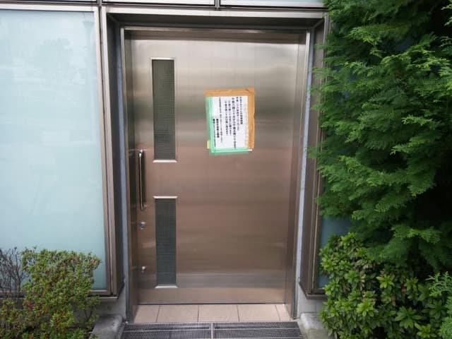 大横川親水公園(業平橋際) のトイレ入口写真