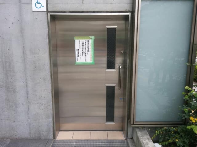 まち歩きトイレ錦糸 のトイレ入口写真