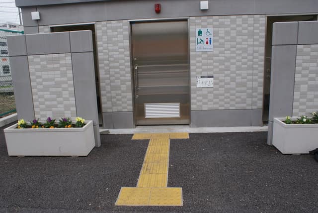 小村井 のトイレ入口写真