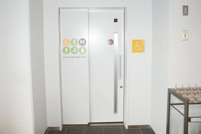 墨田区総合運動場 のトイレ入口写真