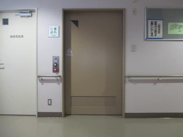 台東区役所北部区民事務所 のトイレ入口写真