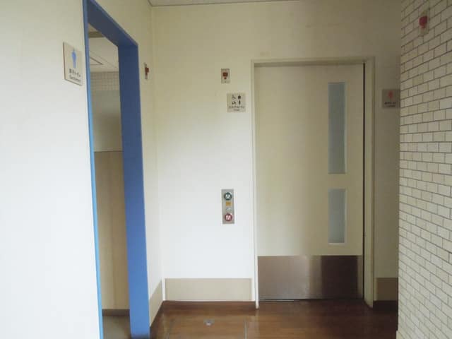 上野地区センター(上野区民館) のトイレ入口写真