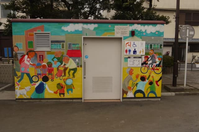 南長崎公園 のトイレ入口写真