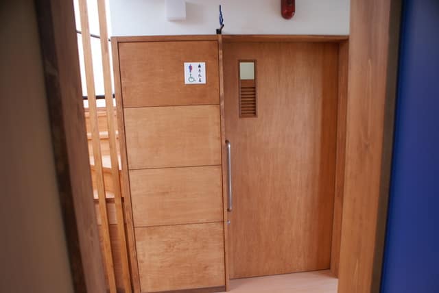 雑司が谷丘の上テラス のトイレ入口写真